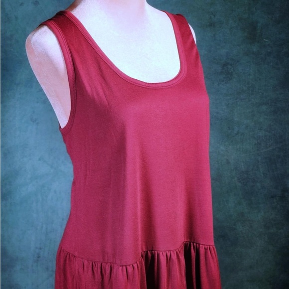 NWT SUMMER & ROSE
Tiered Ruffle Dress - Picture 7 of 7